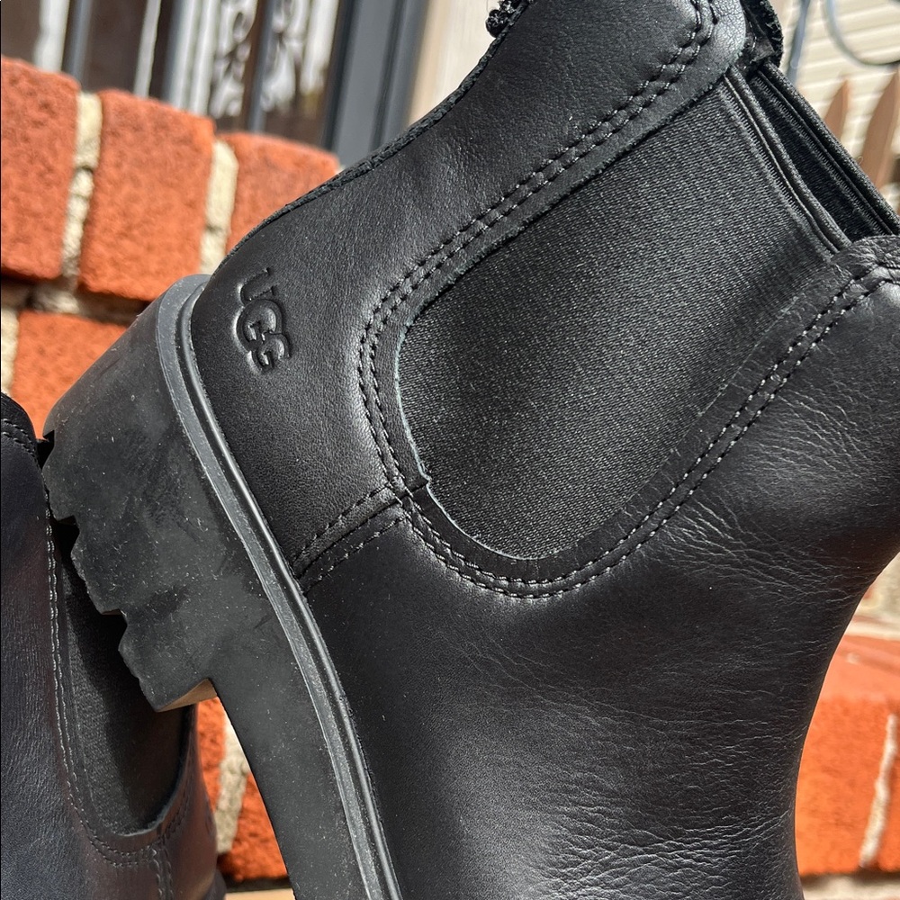 UGG Black Leather Chelsea Boots - Picture 3 of 7